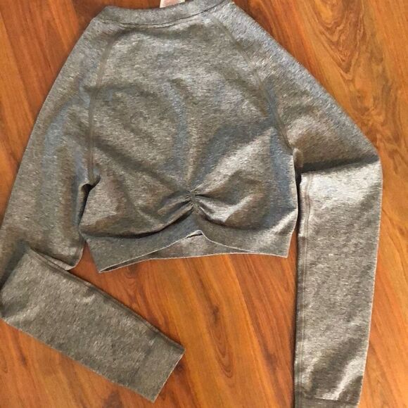 Gymshark Heather gray long sleeve cropped fitness top size S - Picture 4 of 4